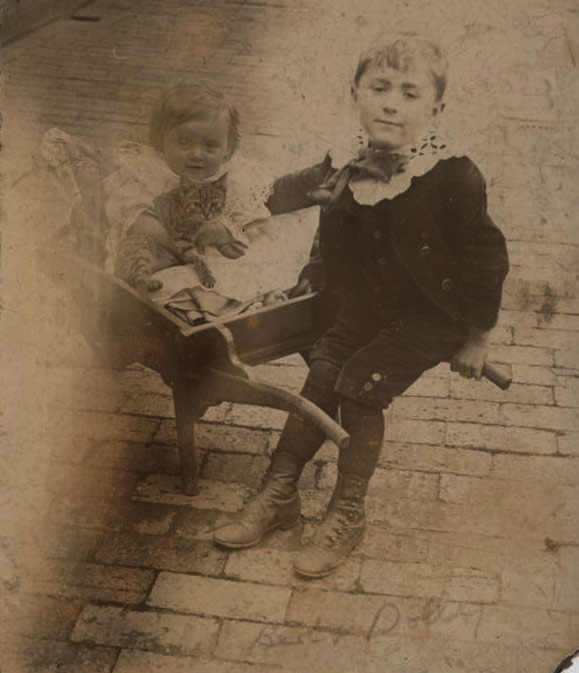 Bert with sister Dolly in about 1904/5
