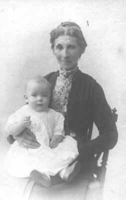 Picture believed to be of Margaret WREGG nee THEXTON. The child is Benjamin Griffin WREGG who was Margaret's grandson.